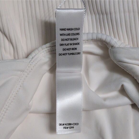 Andie Asbury Ribbed One Piece Coco High Neck Low Back Adjustable L New - Picture 8 of 10